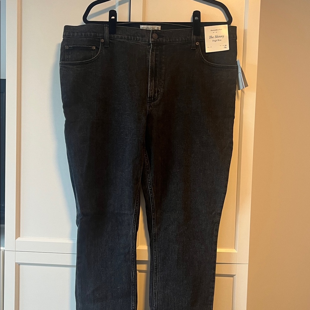Abercrombie & Fitch slit ankle black jeans